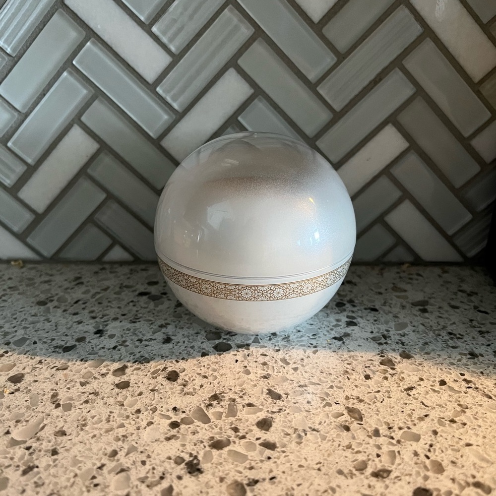 Guerlain Météorites-Light-Enhancing Powder – Limited Edition